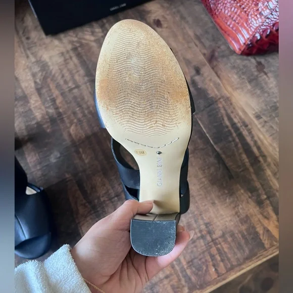 Gianni Bini heels - Picture 4 of 8